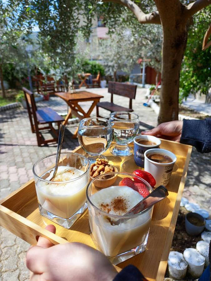 Elvish Garden Boutique B&B Берат Екстер'єр фото