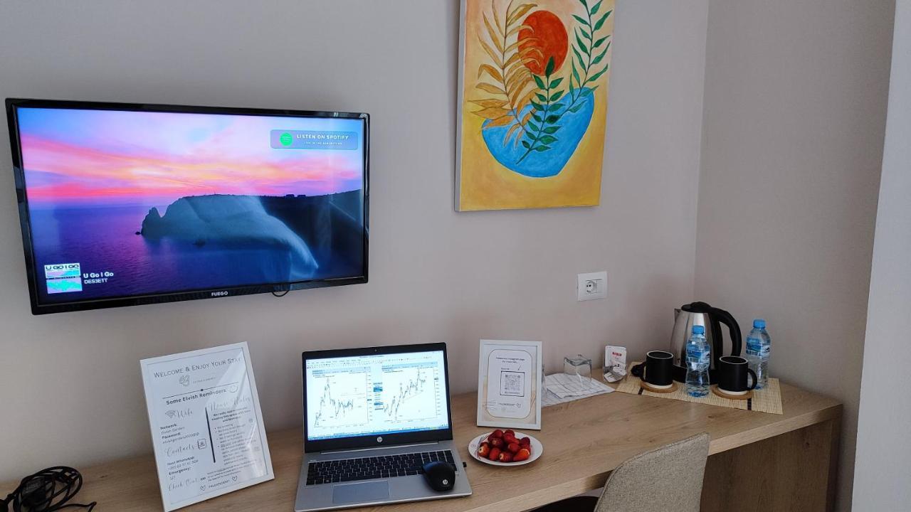 Elvish Garden Boutique B&B Берат Екстер'єр фото